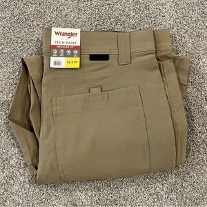 Wrangler Men’s Tech Pants Size 32x29 Regular Fit Tan #1854951 Stretch Outdoor